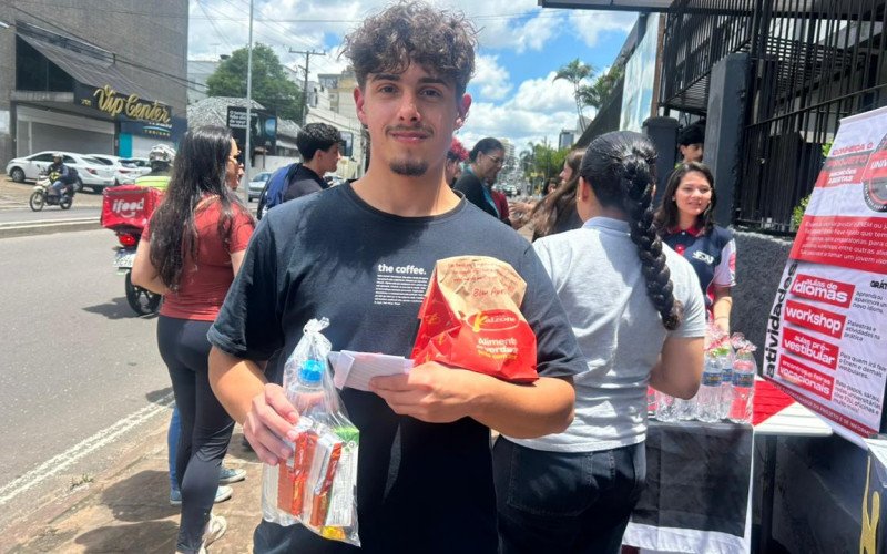 Victor chegou preparado ao local | abc+