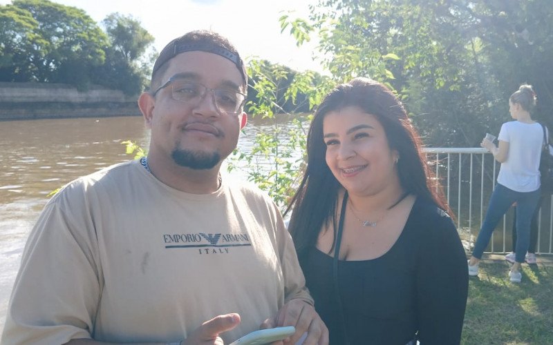 Bruno Rafael da Silva e Laura Beatriz gostaram das barraquinhas