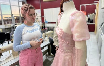 Estudante de Moda da Feevale faz o próprio vestido de noiva inspirado na Cinderela