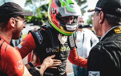 Em prova dramática, piloto de Gramado consegue ultrapassagem decisiva e equipe conquista bicampeonato do Gaúcho de Super Turismo