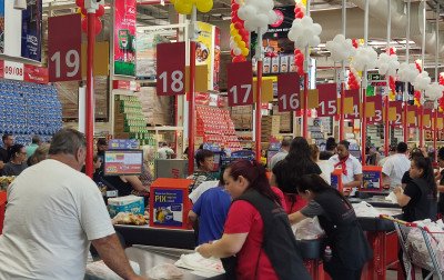 EMPREGO: Atacarejo realiza novo feirão com 115 vagas no RS; veja oportunidades na região