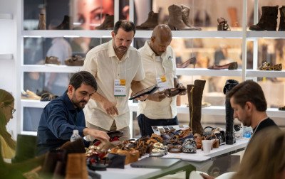 BFSHOW: Empresas da região mostram suas coleções na feira que reúne o cluster calçadista