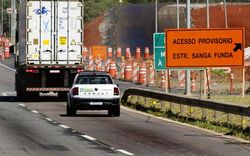 Acesso provisório aberto para a Estrada Sanga Funda deve permanecer em funcionamento até o ano que vem, segundo a CCR Via Sul | abc+