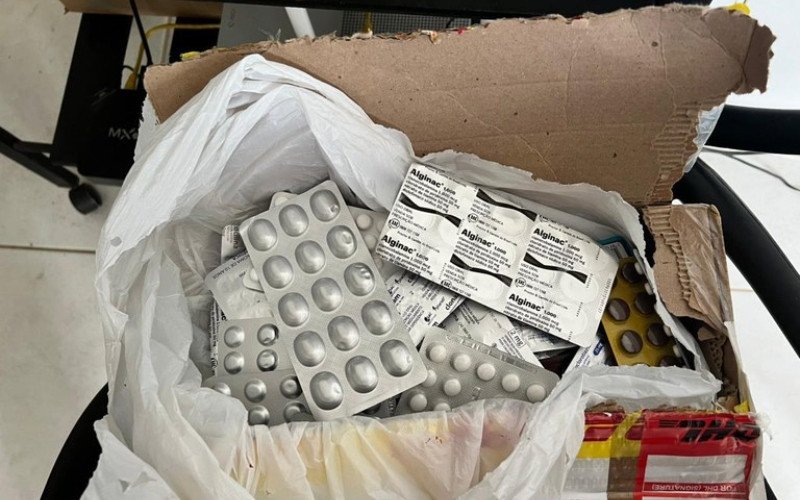 Grupo investigado por tráfico internacional de medicamentos enviava remessas sem exigência de prescrição médica | abc+