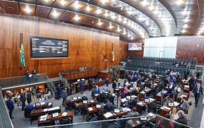Auxílio temporário a famílias de baixa renda é aprovado na Assembleia
