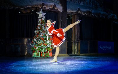 ParkShopping Canoas abre a temporada de Natal com espetáculo de patinação no gelo