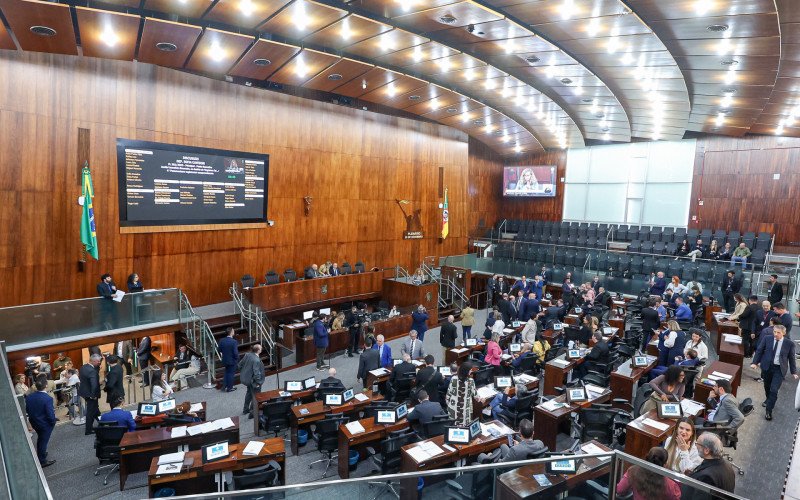 Assembleia aprova programa de renda que alcança famílias de 17 cidades da região | abc+