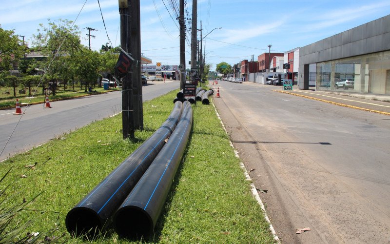 Adutoras estão sendo instaladas para levar água ao novo bairro cidade de Novo Hamburgo