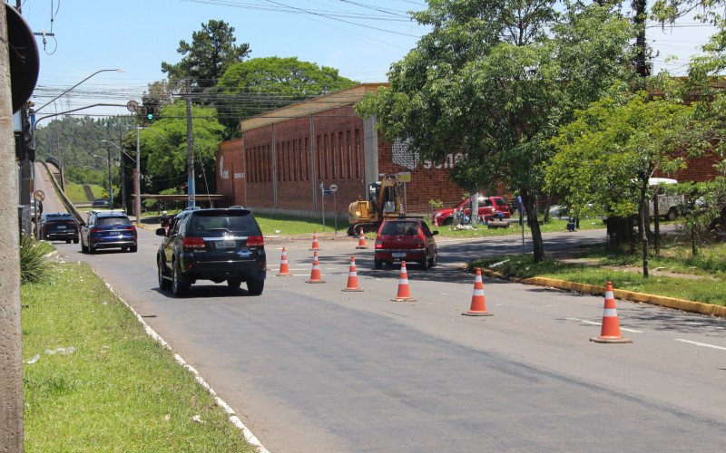 Trânsito ficará em meia pista na Av. Sete de Setembro até sexta-feira (14)