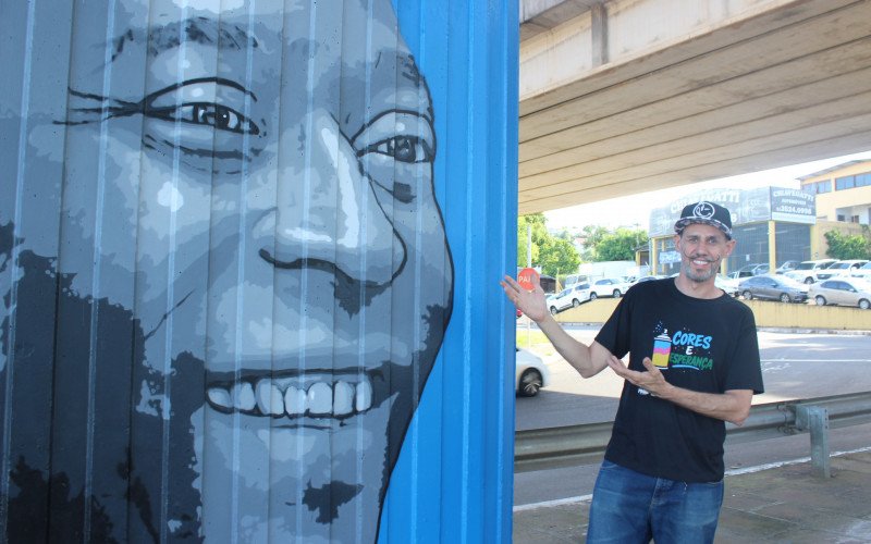 Pelé é uma das personalidades homenageadas por Jung