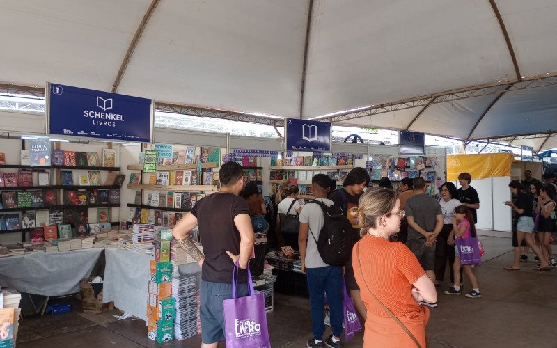 A feira segue até amanhã 14/11
