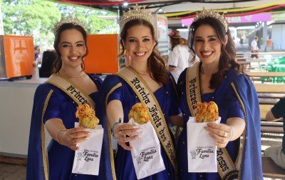 Para além de shows, 39ª Festa das Rosas é um alento ao paladar dos visitantes
