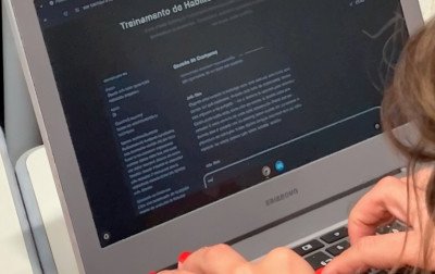 Curso de Psicologia da IENH é pioneiro ao usar Laboratório de Simulação com IA