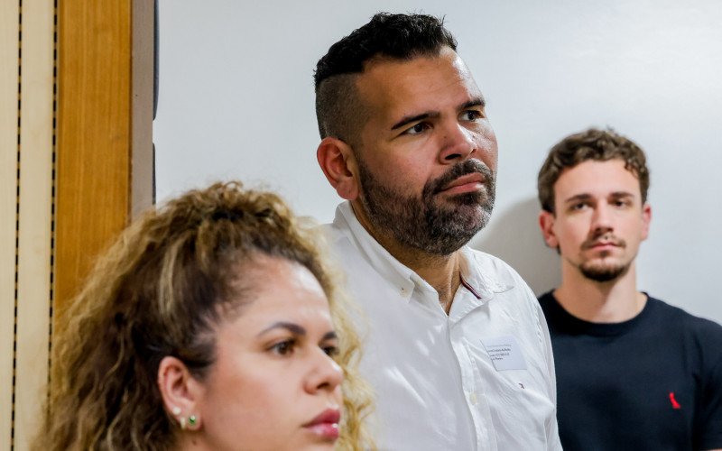 Novo assessor do Gabinete de Finck, Naasom marcou presença na Câmara pela primeira vez após sua nomeação | abc+