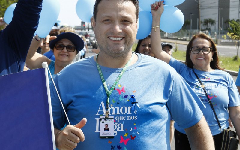 Durante a caminhada, o enfermeiro Leandro Grutka elogiou a iniciativa que trata de um tema que ainda gera preconceito | abc+