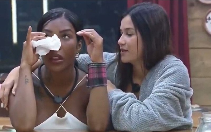 Carol Lekker está na Roça em A Fazenda 17 | abc+