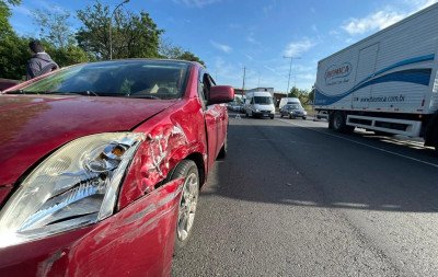 BR-116: Acidente provoca congestionamento de 3 quilômetros em São Leopoldo