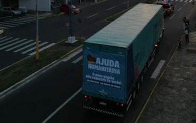 São Leopoldo envia carreta com 30 toneladas de donativos para cidade atingida por tornado no Paraná