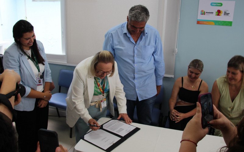Ato de assinatura do convênio do programa Avançar Mais na Saúde