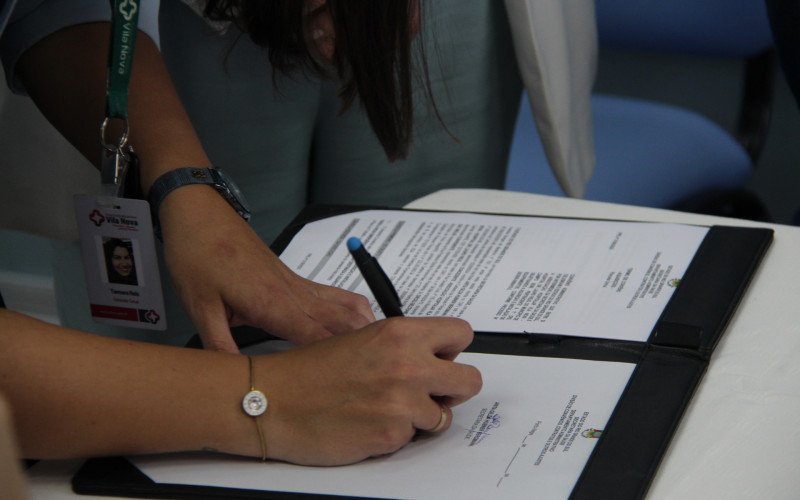 Ato de assinatura do convênio do programa Avançar Mais na Saúde
