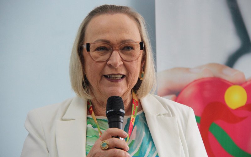 Secretária de Saúde do Estado, Arita Bergmann