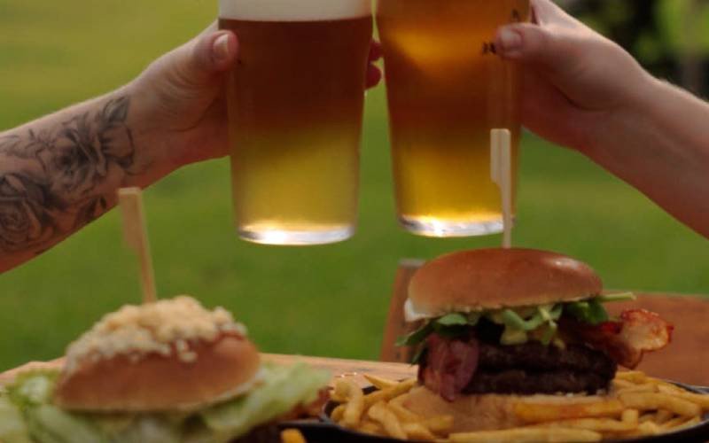  Festa da Cerveja e do Hambúrguer em Picada Café