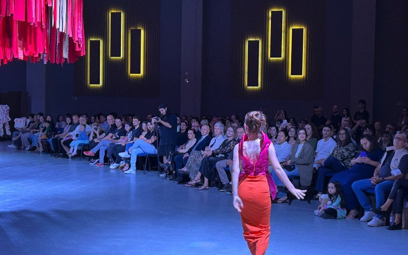 Desfile Ouse 2025