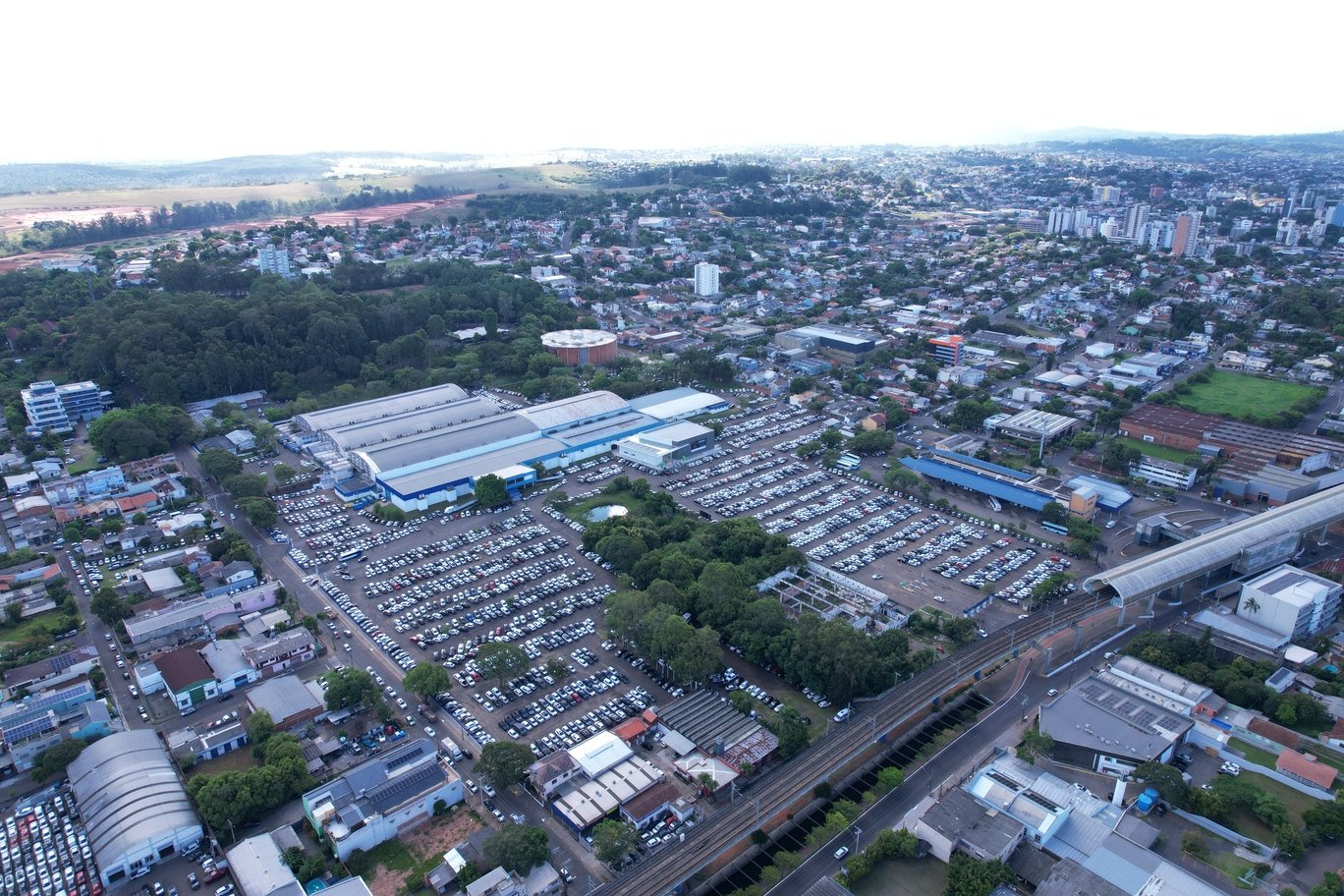 Fenac abre concurso público com salários de até R$ 14,5 mil