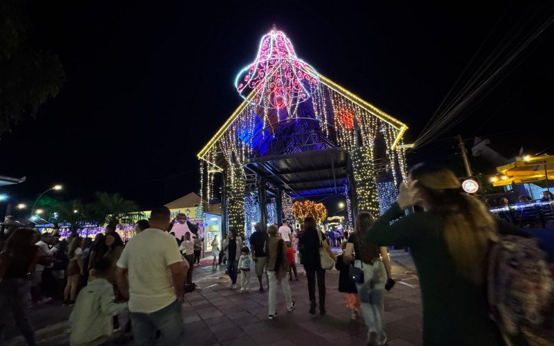 Decoração do Natal dos Anjos de Dois Irmãos
