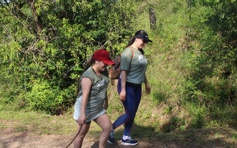 As amigas Vitória de Castro, 32 anos, e Laura Fontoura, 41 | abc+