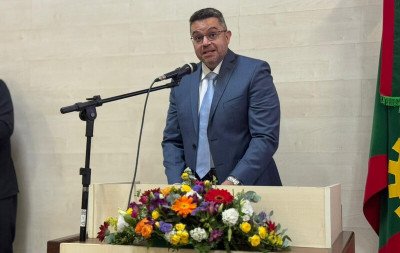Câmara entrega Título de Cidadão Canoense ao promotor João Paulo Fontoura de Medeiros