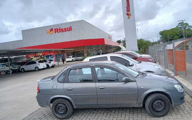 Cobertura do estacionamento acabou removida na manhã desta segunda-feira (17) | abc+