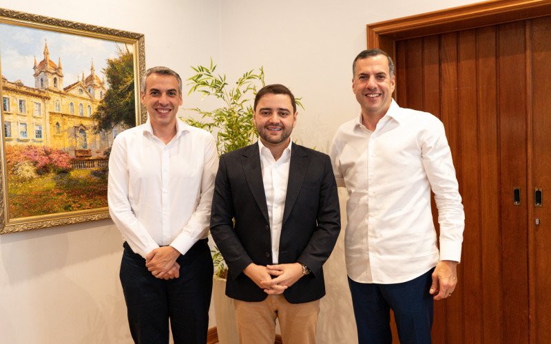 Vice-presidente da Ulbra João Pedro Palhano Melke; Vice-governador Gabriel Souza; Presidente da Ulbra Carlos Augusto Melke Filho | abc+
