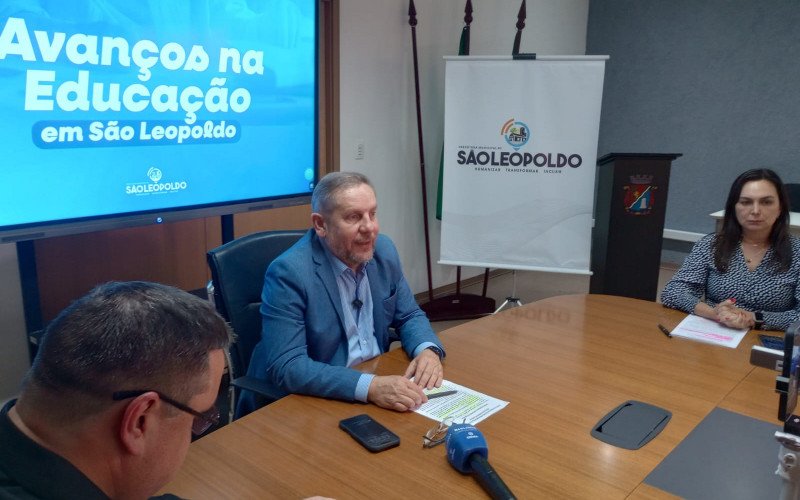 Prefeito Heliomar Franco fez uma coletiva de imprensa para apresentar um balanço e avanço da educação