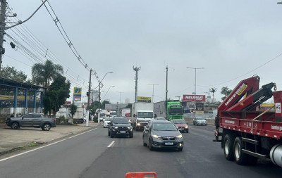 BR-116: Manhã é marcada por caos na rodovia por conta de obras e acidente; veja vídeo