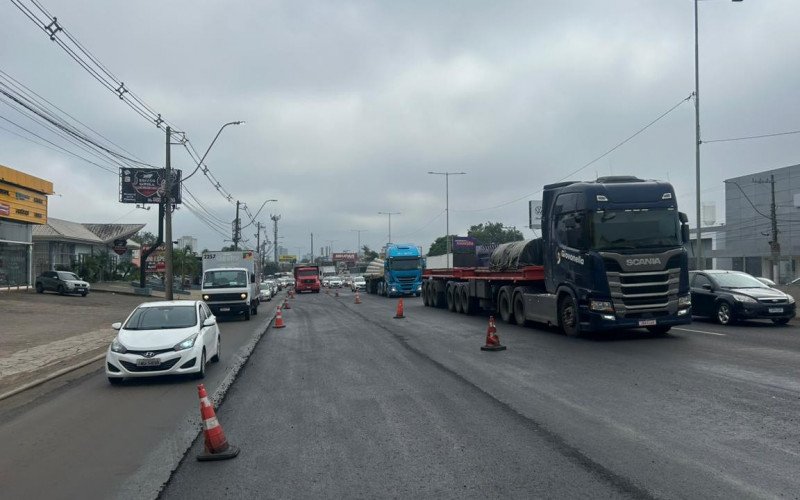 BR-116: Manhã de caos na rodovia por conta de obras e acidente 
