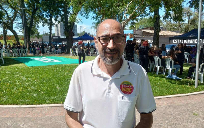 Para o professor Ricardo Fernandes, 48 anos, a expectativa é uma grande mobilização dos profissionais da educação