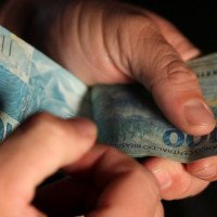 Cashback do imposto de renda: Lote especial de restituição começa a ser pago via Pix nesta quarta-feira (15)