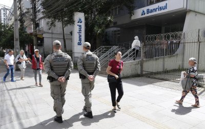 "Já começamos", avisa o comandante da BM sobre o início da Operação Papai Noel, em Canoas
