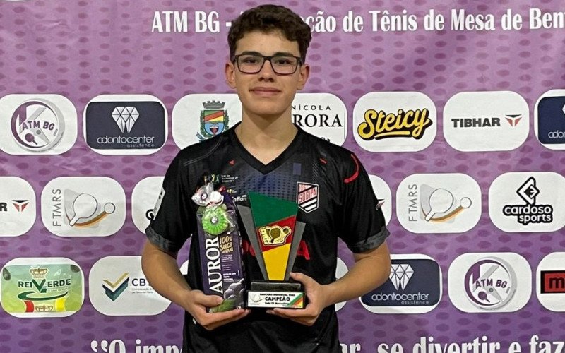 Bernardo Muniz é o melhor mesatenista juvenil do ano | abc+