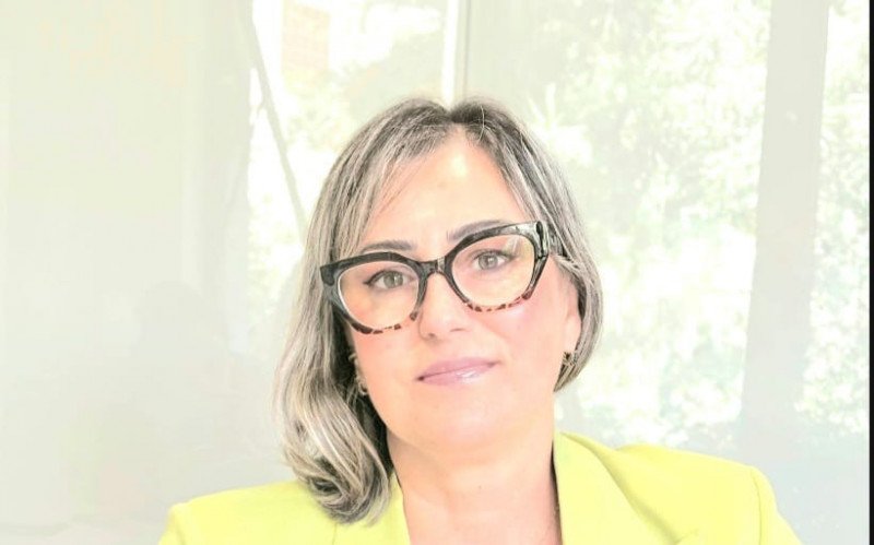 Caren Dias | abc+