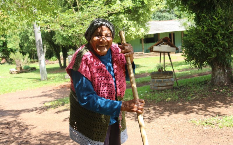 A centenária vó Silvina conta histórias do seu passado 