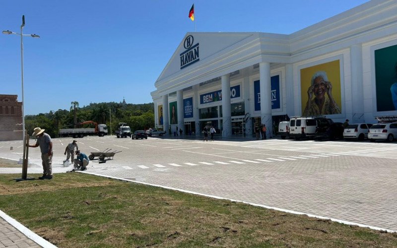 Últimos preparativos para inauguração da Havan Novo Hamburgo | abc+
