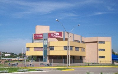 Escola de Campo Bom vai adotar modelo cívico-cidadã em 2026