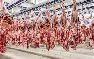 China reabilita 3 frigoríficos brasileiros para exportação de carne bovina