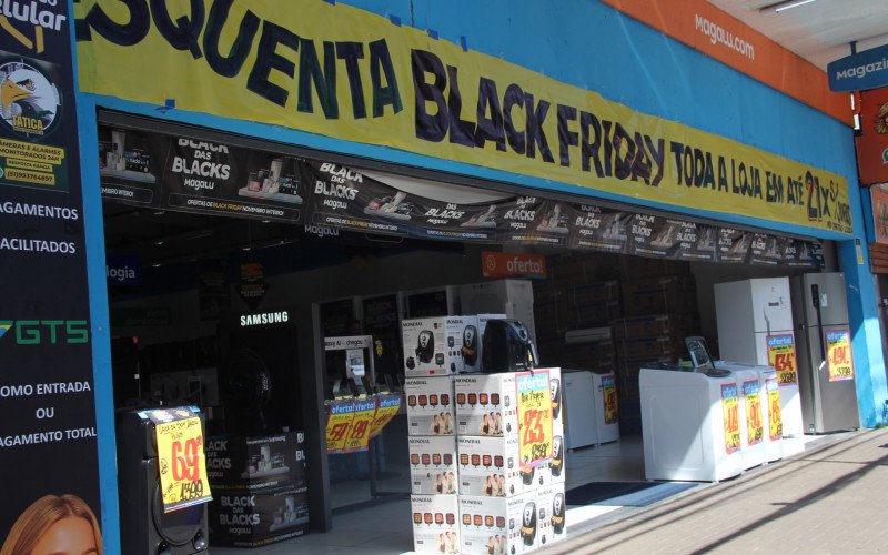 Lojas já realizam ações de Black Friday | abc+