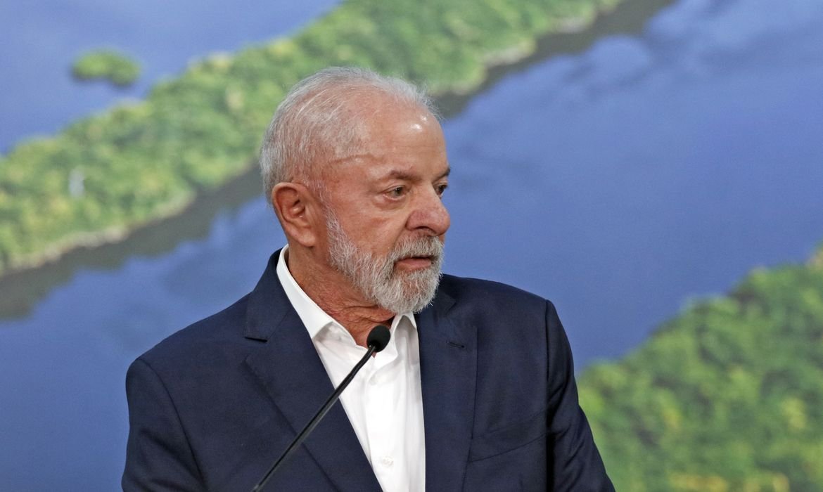 Lula agradece Trump e espera "zerar celeuma" com os EUA | abc+