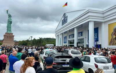 HAVAN: Primeiro dia é marcado por promoções e clientes saindo com sacolas lotadas em Novo Hamburgo