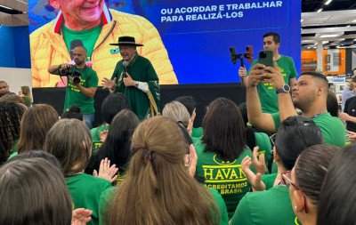 VÍDEO: Luciano Hang comemora abertura da Havan Novo Hamburgo; confira