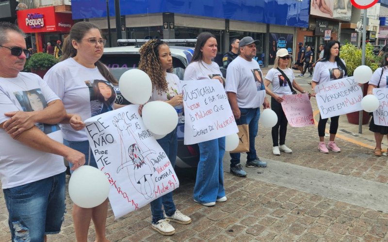 Caminhada Justiça Pela Ketlyn ocorreu na manhã deste sábado (22), no Centro de São Leopoldo